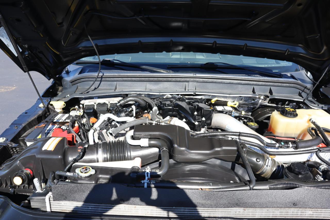 Ford Super Duty F-250 SRW 4WD Crew Cab 156" Lariat 2015