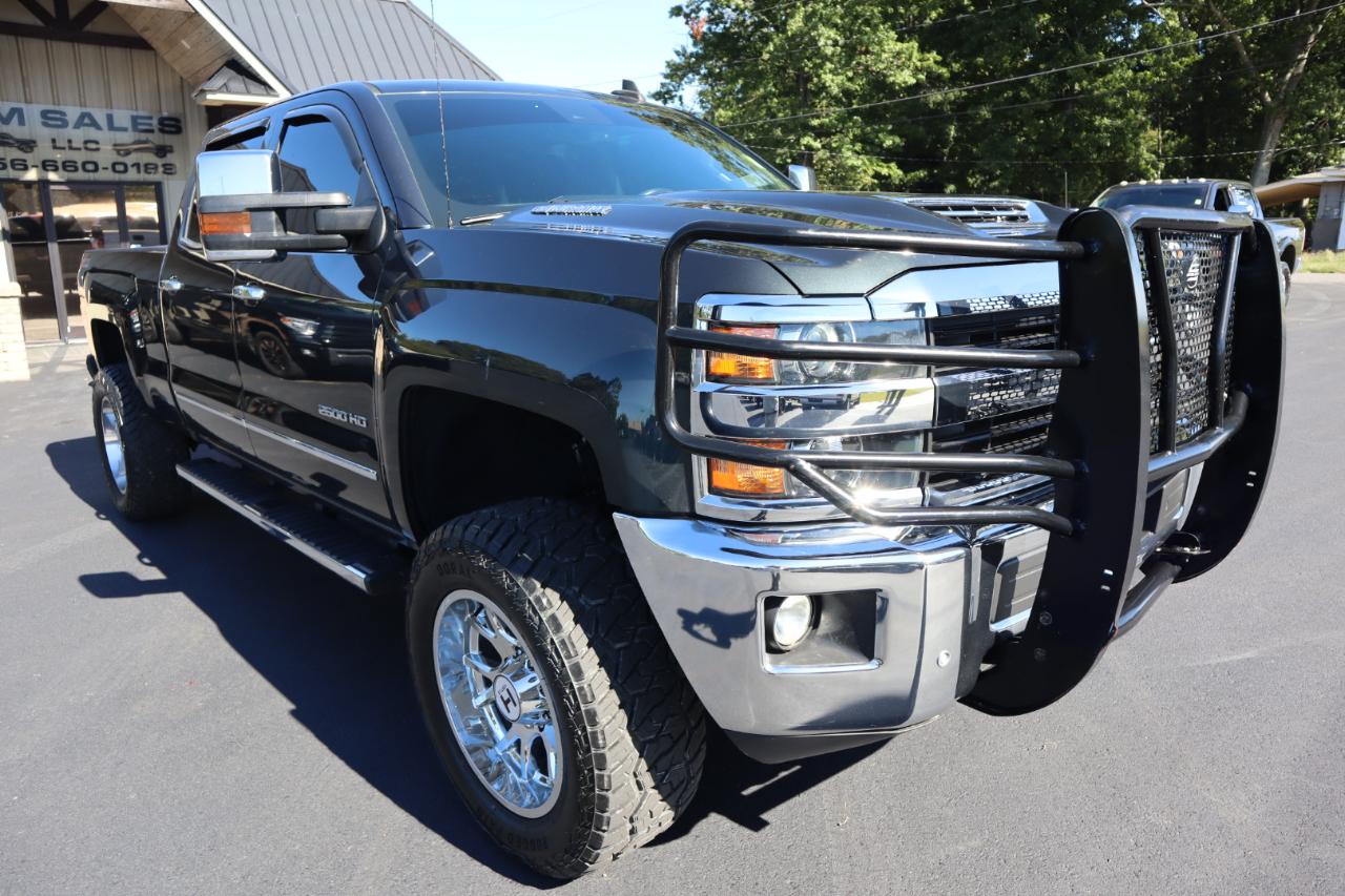 Chevrolet Silverado 2500HD 4WD Crew Cab 153.7" LTZ 2017