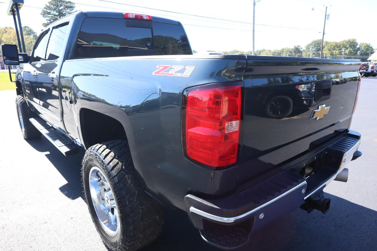 Chevrolet Silverado 2500HD 4WD Crew Cab 153.7" LTZ 2017