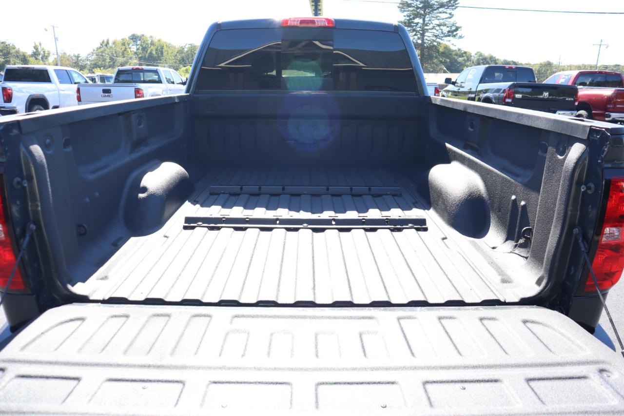 Chevrolet Silverado 2500HD 4WD Crew Cab 153.7" LTZ 2017