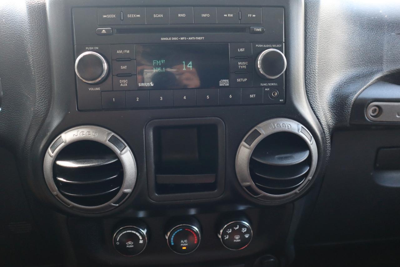 Jeep Wrangler Unlimited 4WD 4dr Sport 2016
