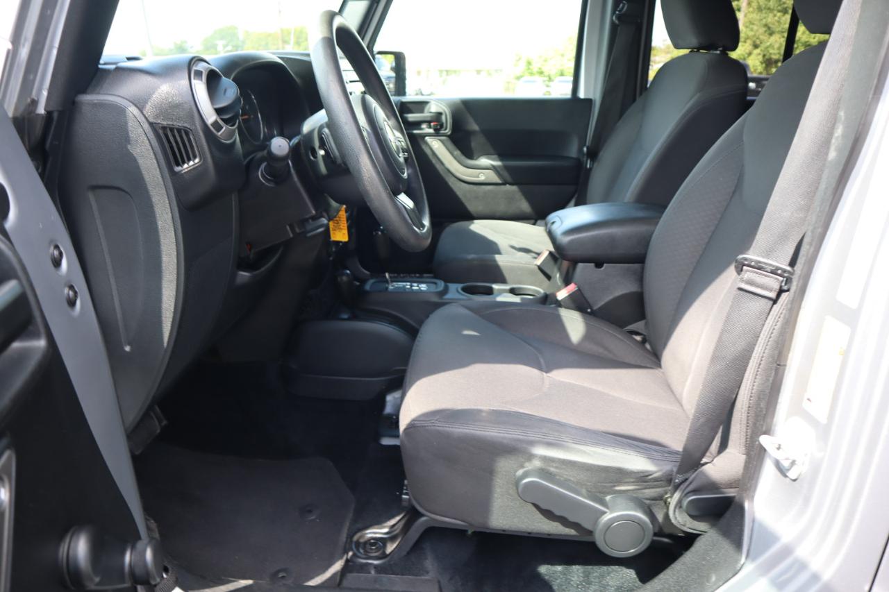 Jeep Wrangler Unlimited 4WD 4dr Sport 2016