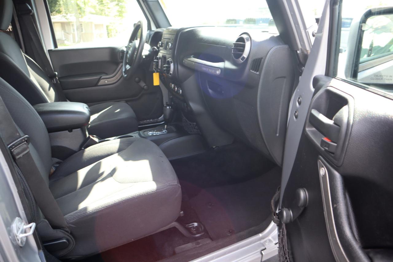 Jeep Wrangler Unlimited 4WD 4dr Sport 2016