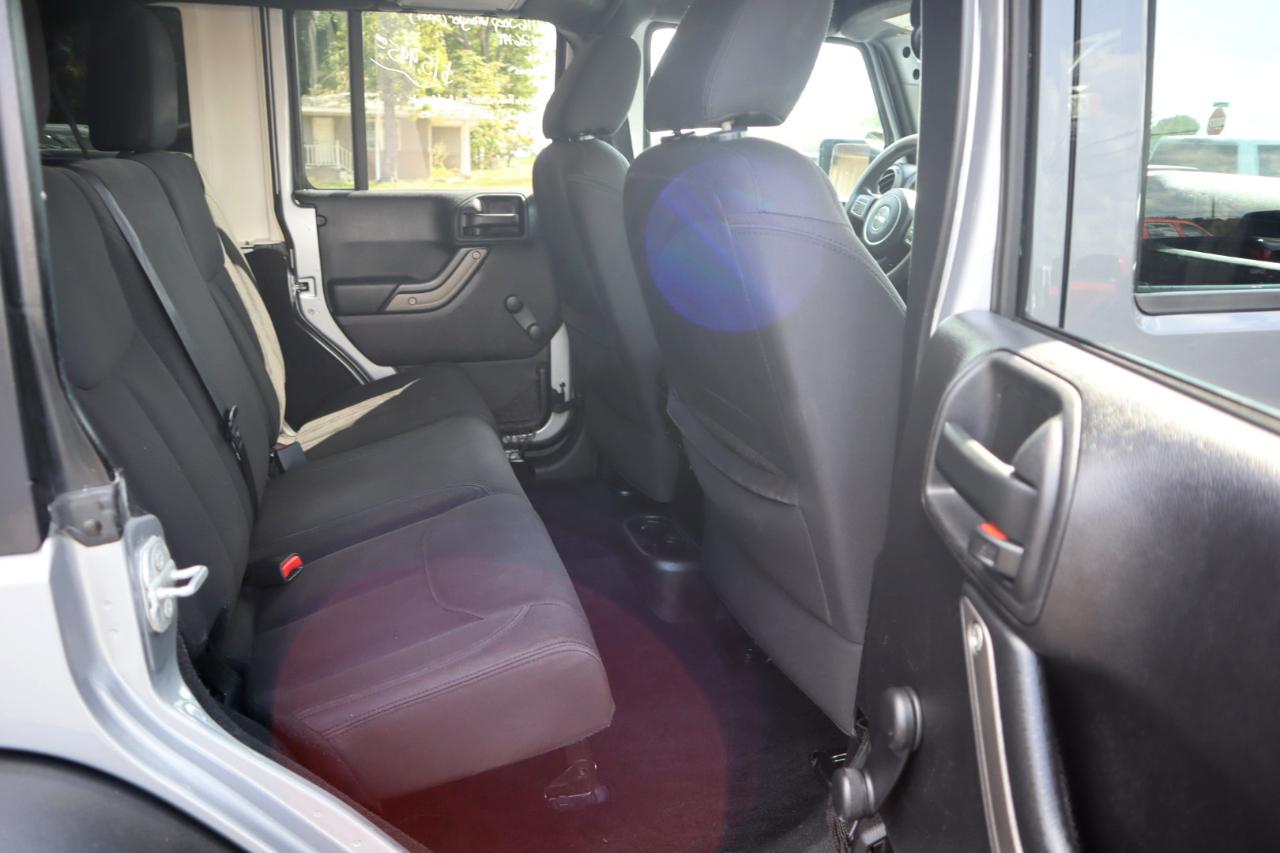 Jeep Wrangler Unlimited 4WD 4dr Sport 2016