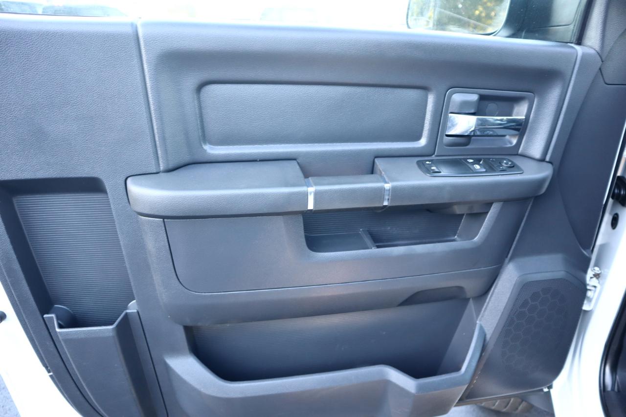 RAM 5500 4WD Reg Cab 168" WB 84" CA ST 2011