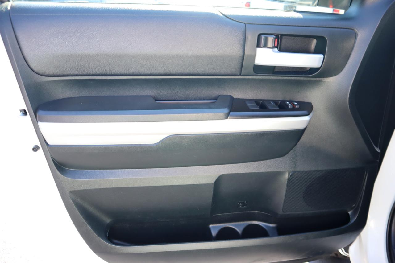 Toyota Tundra 4WD SR5 CrewMax 5.5' Bed (Natl) 2017