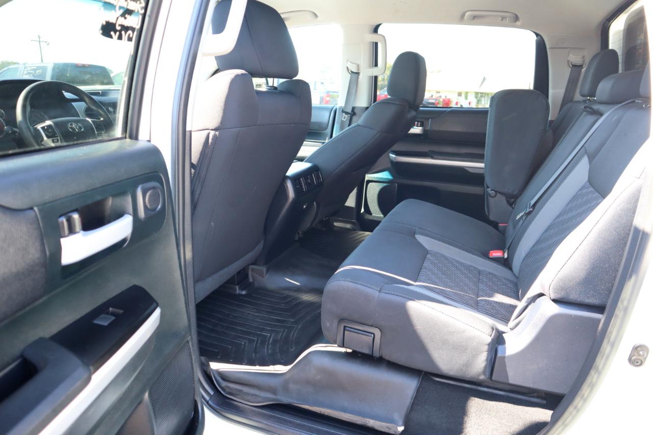 Toyota Tundra 4WD SR5 CrewMax 5.5' Bed (Natl) 2017