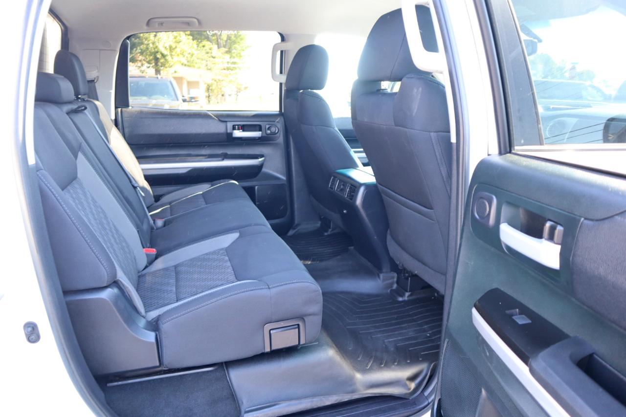 Toyota Tundra 4WD SR5 CrewMax 5.5' Bed (Natl) 2017