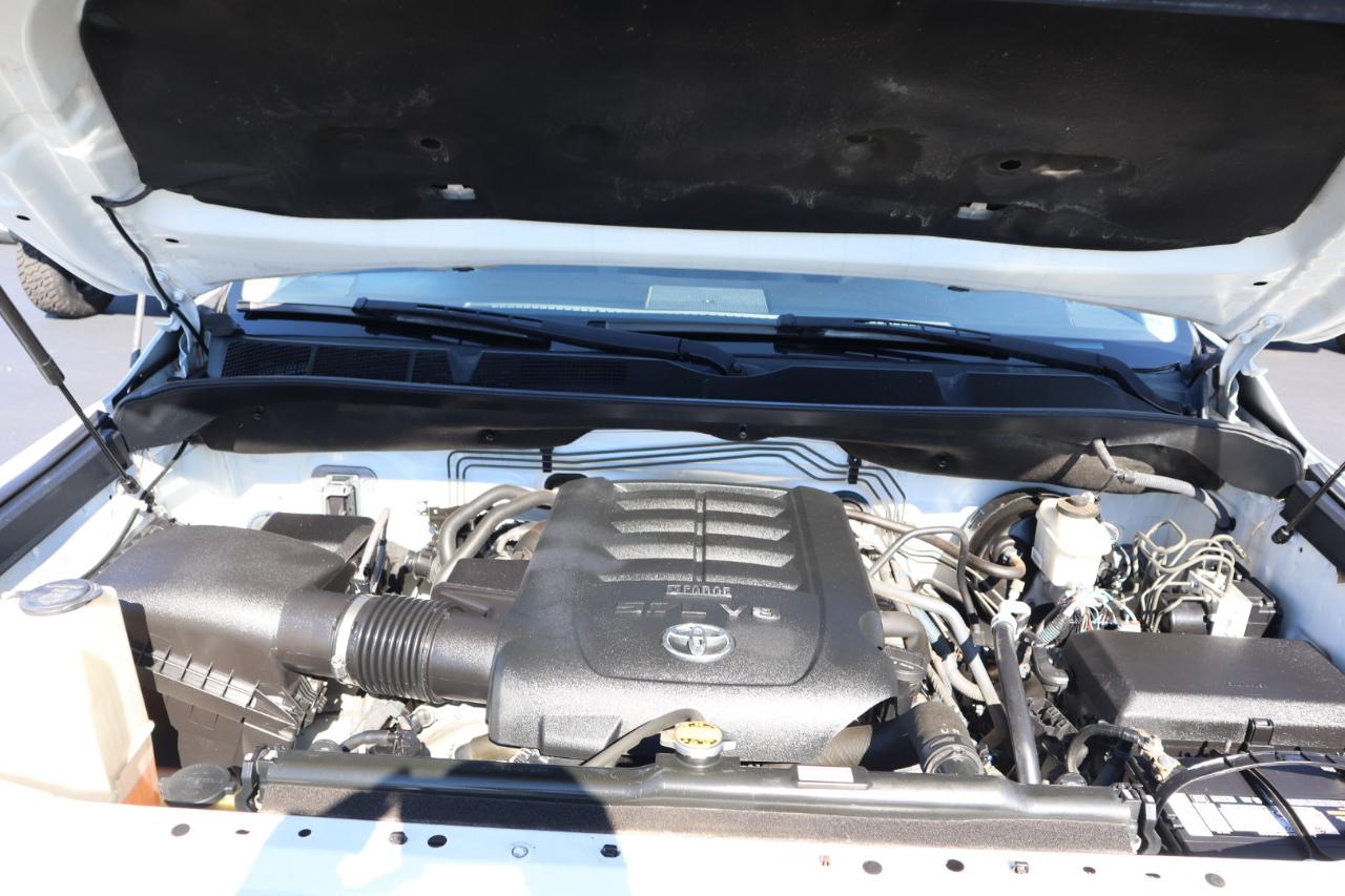 Toyota Tundra 4WD SR5 CrewMax 5.5' Bed (Natl) 2017
