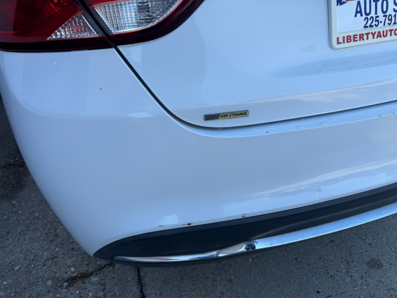 Chrysler 200 4dr Sdn Limited FWD 2015
