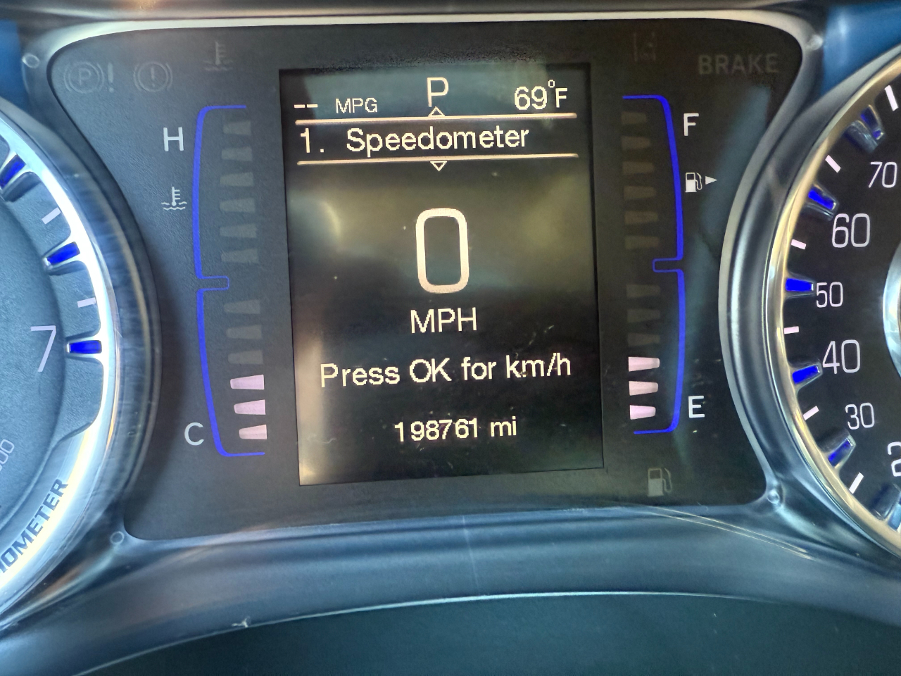 Chrysler 200 4dr Sdn Limited FWD 2015