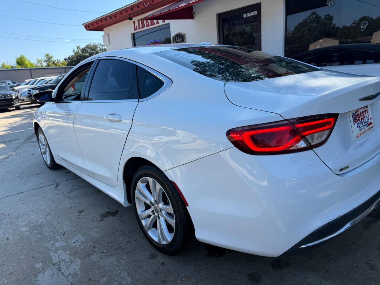 Chrysler 200 4dr Sdn Limited FWD 2015