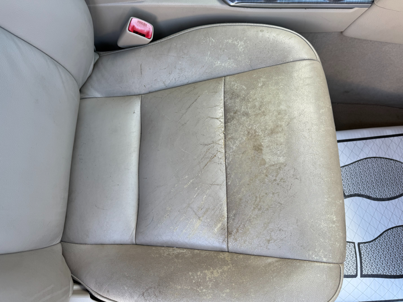 Toyota Camry Hybrid 4dr Sdn XLE (Natl) 2013