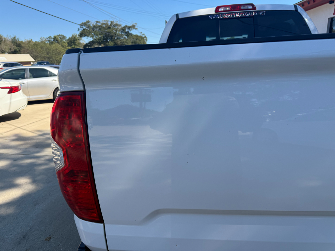 Toyota Tundra 2WD Truck Double Cab 4.6L V8 6-Spd AT SR5 (Natl) 2014