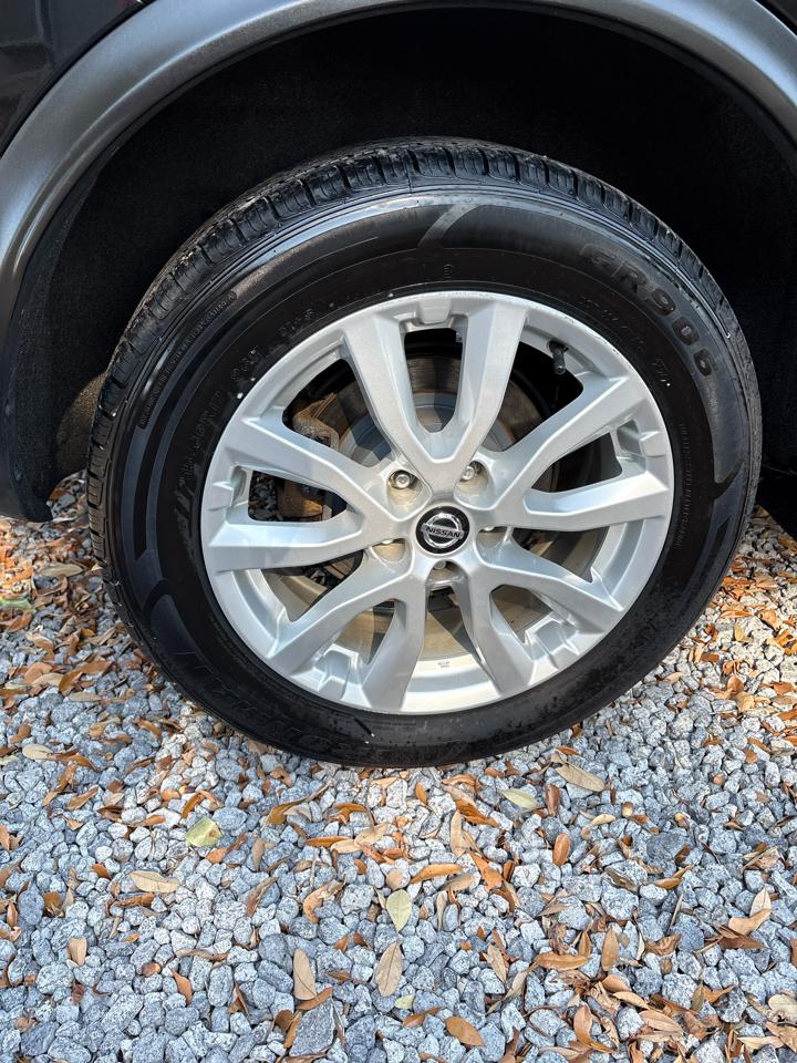 Nissan Rogue Sport S 2021