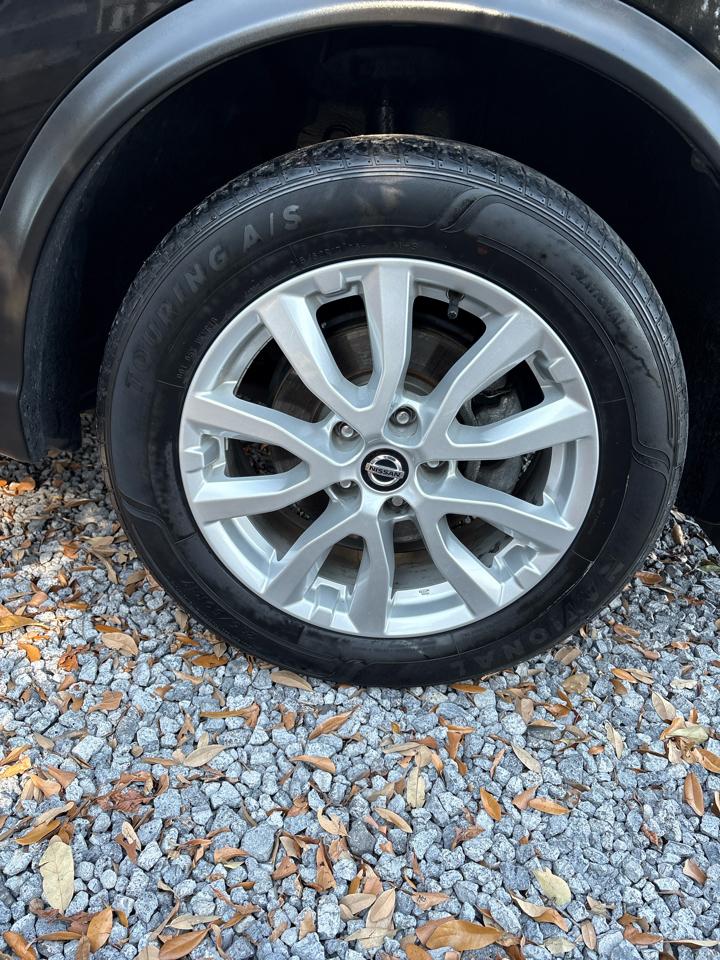 Nissan Rogue Sport S 2021