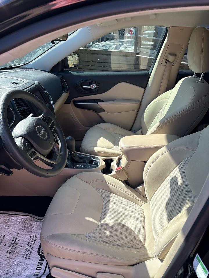 Jeep Cherokee Latitude FWD 2019