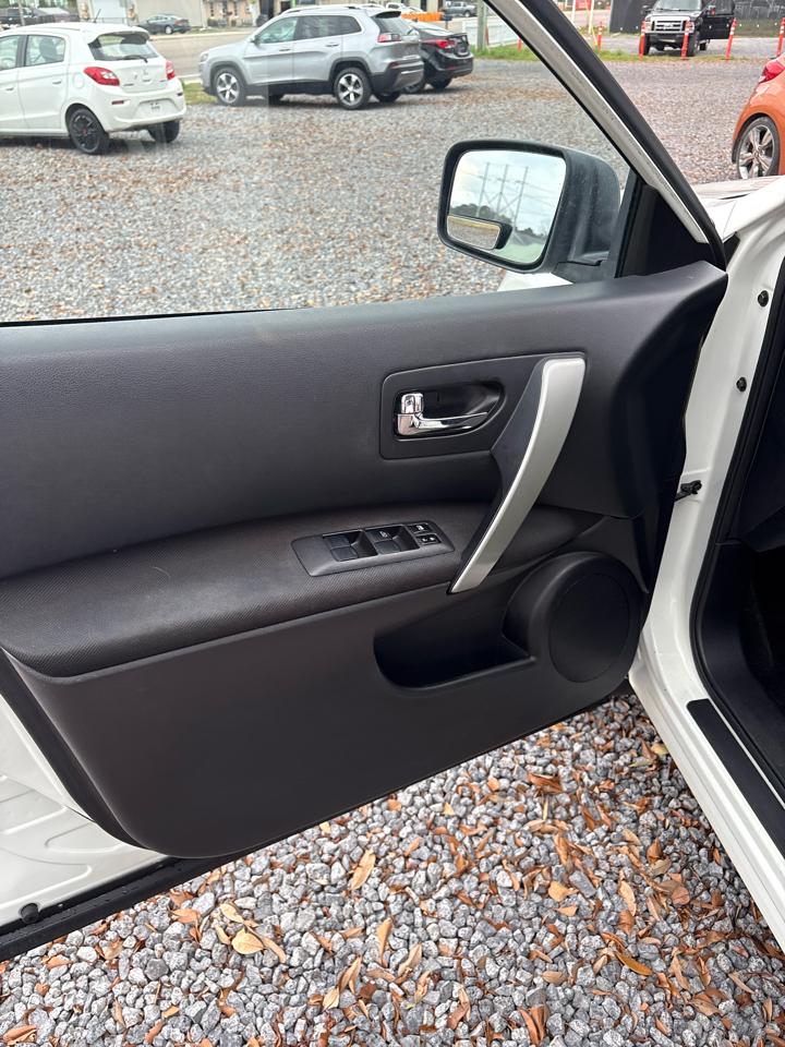 Nissan Rogue S 2WD 2013