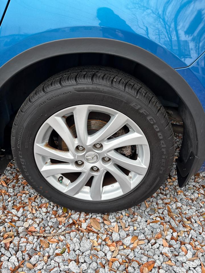 Mazda MAZDA3 i Touring 4-door 2012