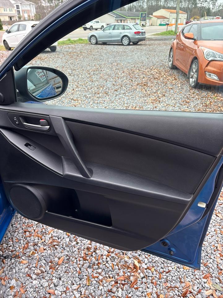 Mazda MAZDA3 i Touring 4-door 2012