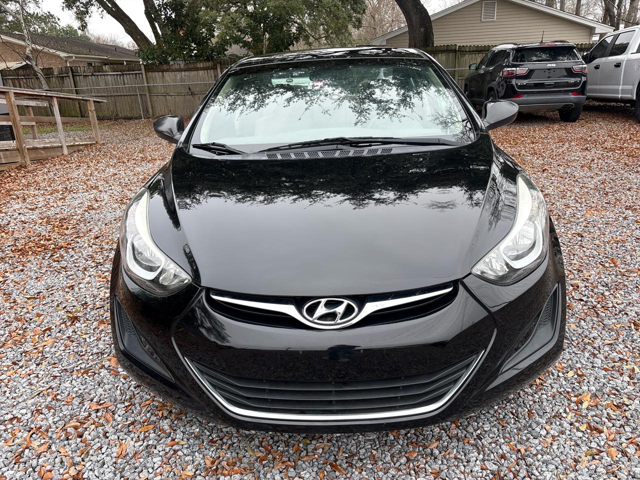 Hyundai Elantra SE 6AT 2016