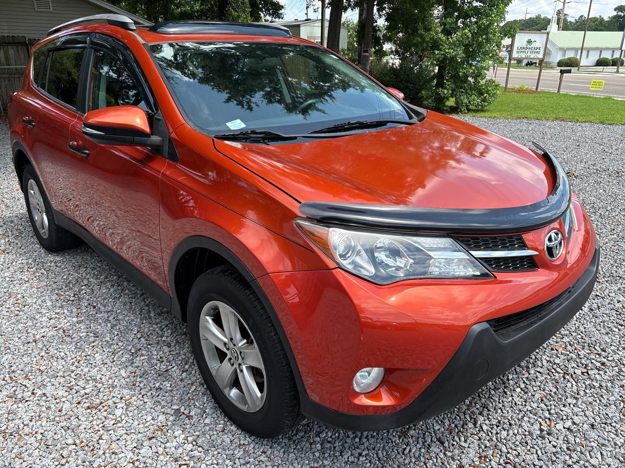 Toyota RAV4 XLE FWD 2015