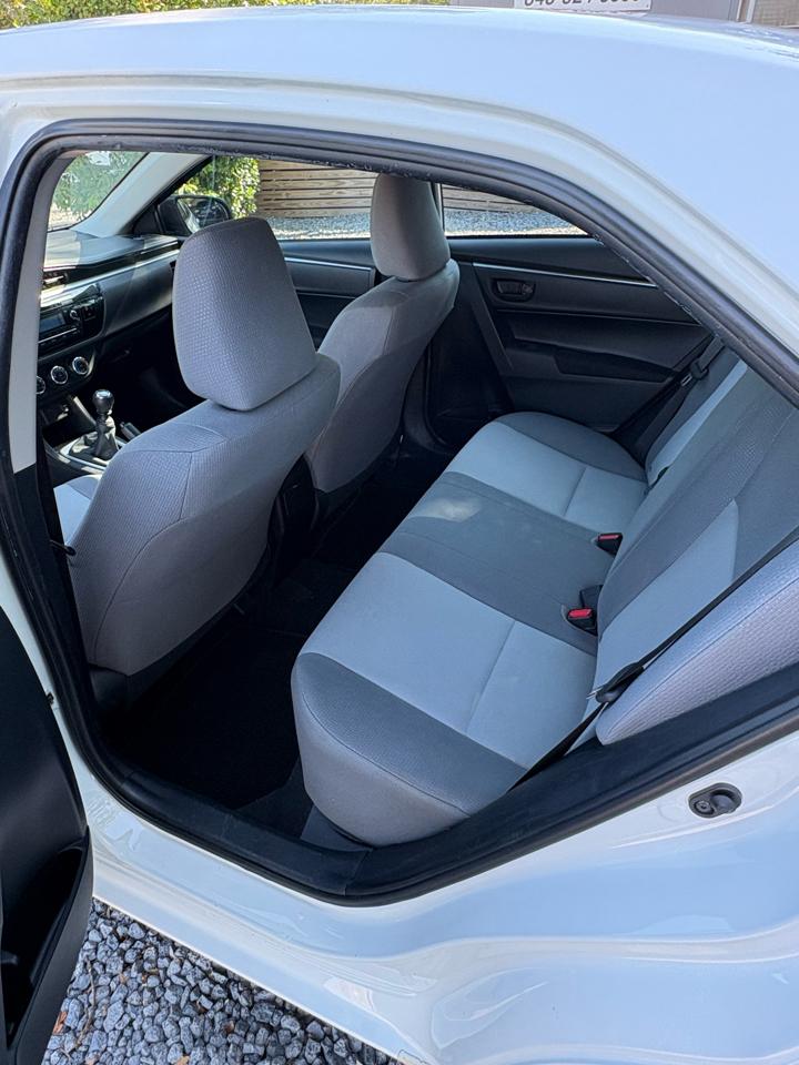 Toyota Corolla 4dr Sdn Auto L (Natl) 2015