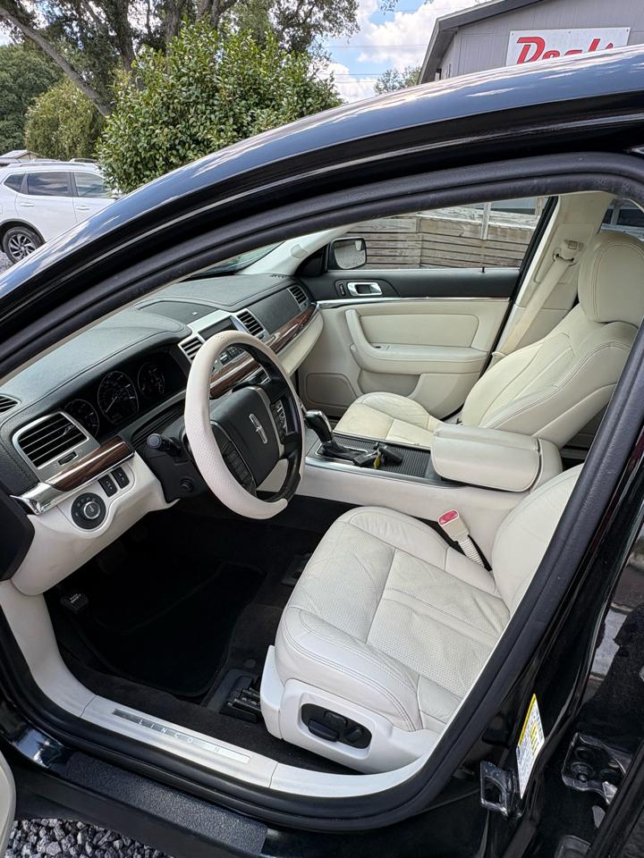 Lincoln MKS 3.7L FWD 2012