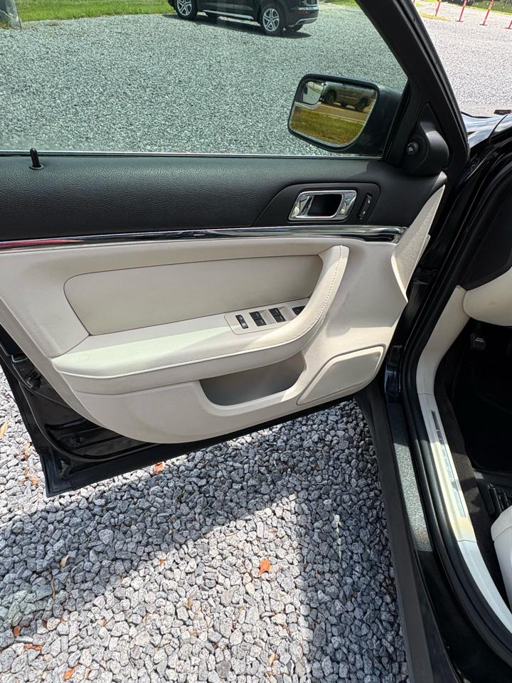 Lincoln MKS 3.7L FWD 2012