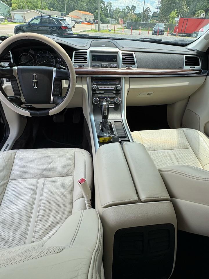 Lincoln MKS 3.7L FWD 2012