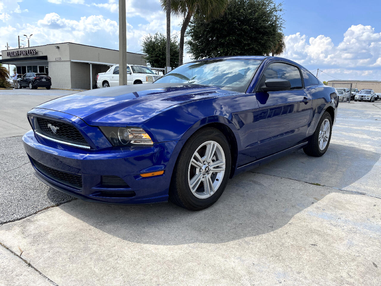 2013 Ford Mustang 2dr Cpe V6 3