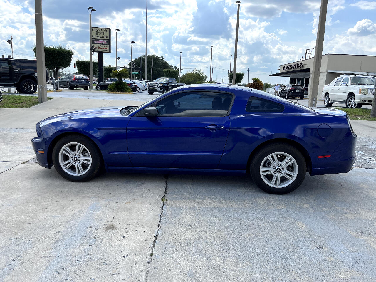 2013 Ford Mustang 2dr Cpe V6 4