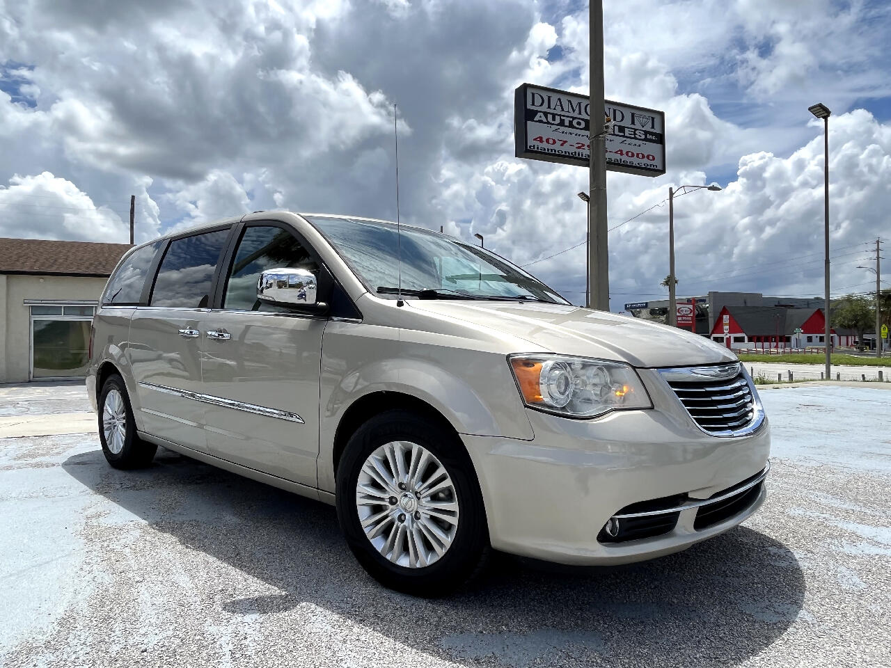 Chrysler Town & Country 4dr Wgn Limited 2014
