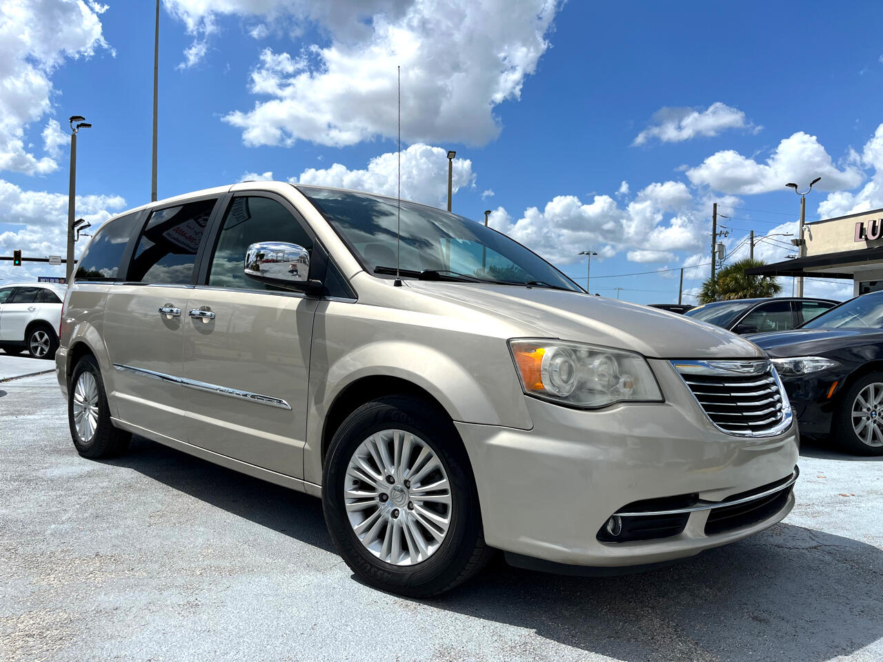 Chrysler Town & Country 4dr Wgn Limited 2014