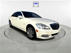 2010 Mercedes-Benz S-Class  2010 Mercedes-Benz S-Class