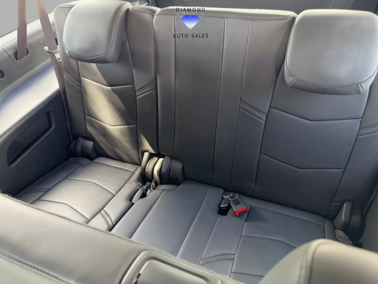 Cadillac Escalade ESV 4WD 4dr Luxury 2017