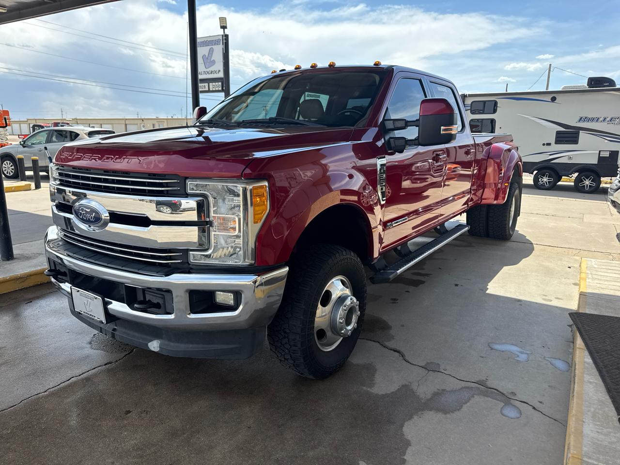 Ford 1 Ton Trucks Crew Cab Styleside 168" WB 4WD 2017