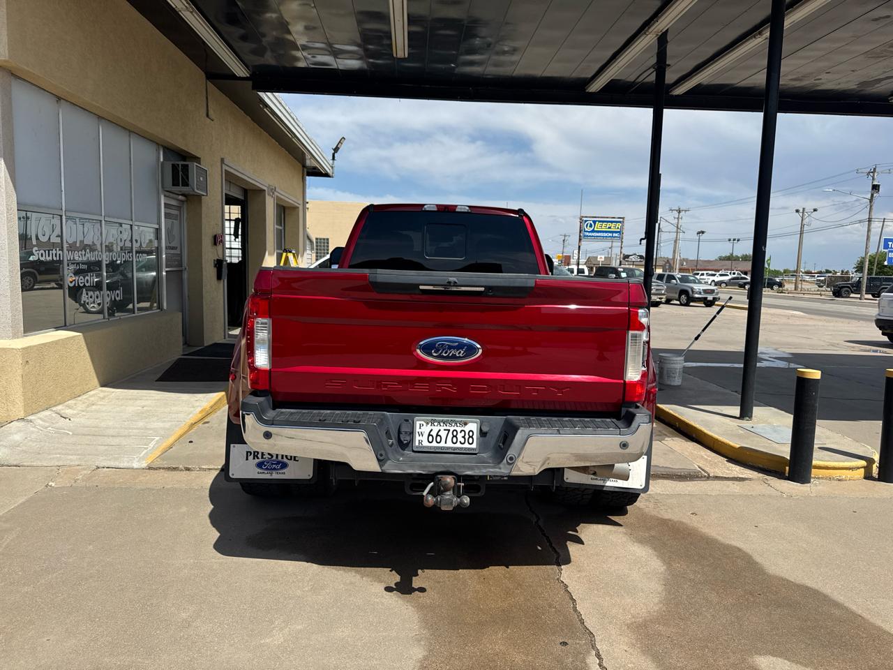 Ford 1 Ton Trucks Crew Cab Styleside 168" WB 4WD 2017