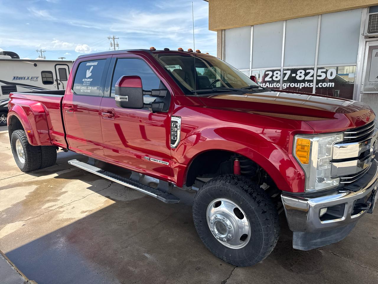Ford 1 Ton Trucks Crew Cab Styleside 168" WB 4WD 2017