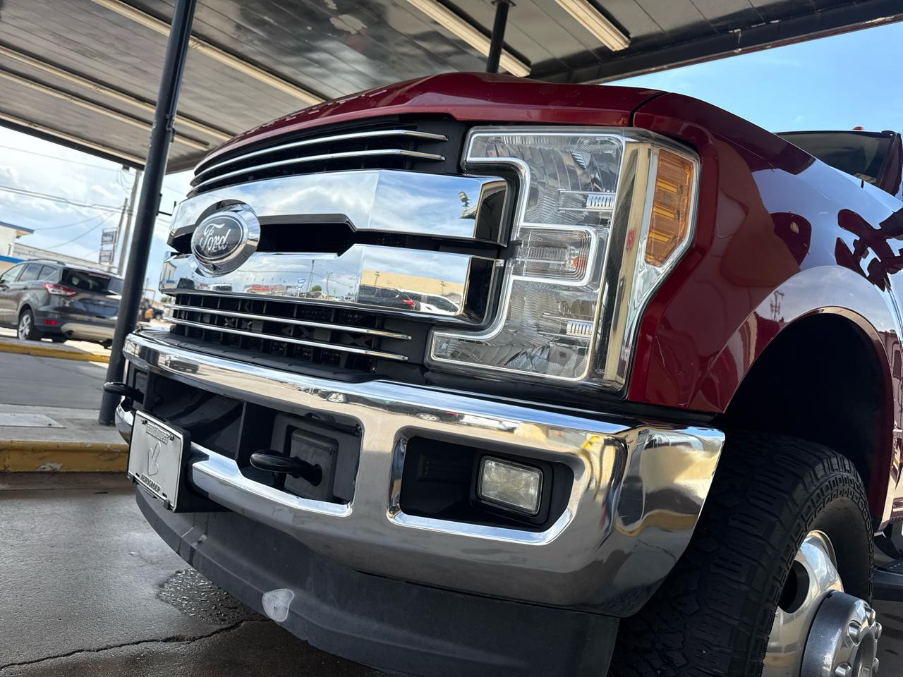 Ford 1 Ton Trucks Crew Cab Styleside 168" WB 4WD 2017