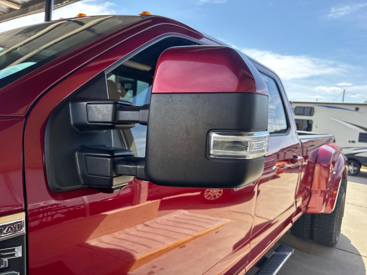 Ford 1 Ton Trucks Crew Cab Styleside 168" WB 4WD 2017