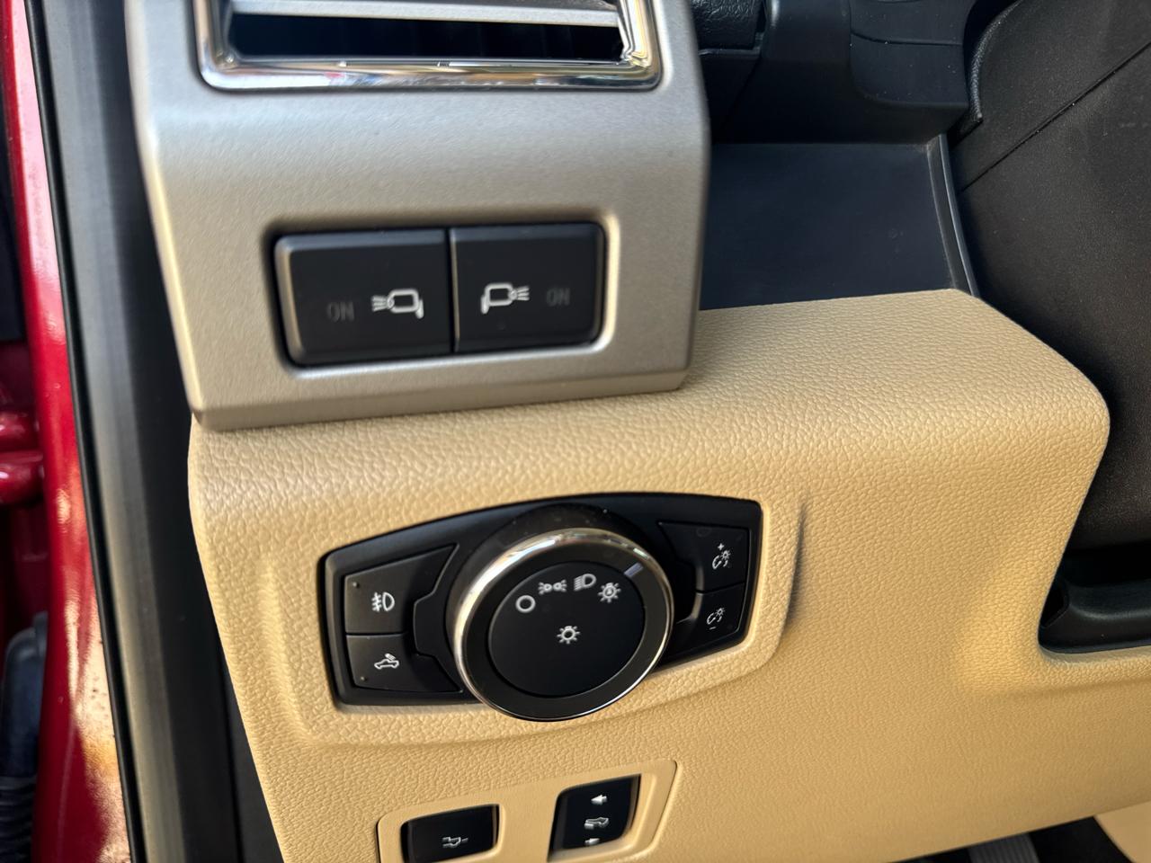 Ford 1 Ton Trucks Crew Cab Styleside 168" WB 4WD 2017
