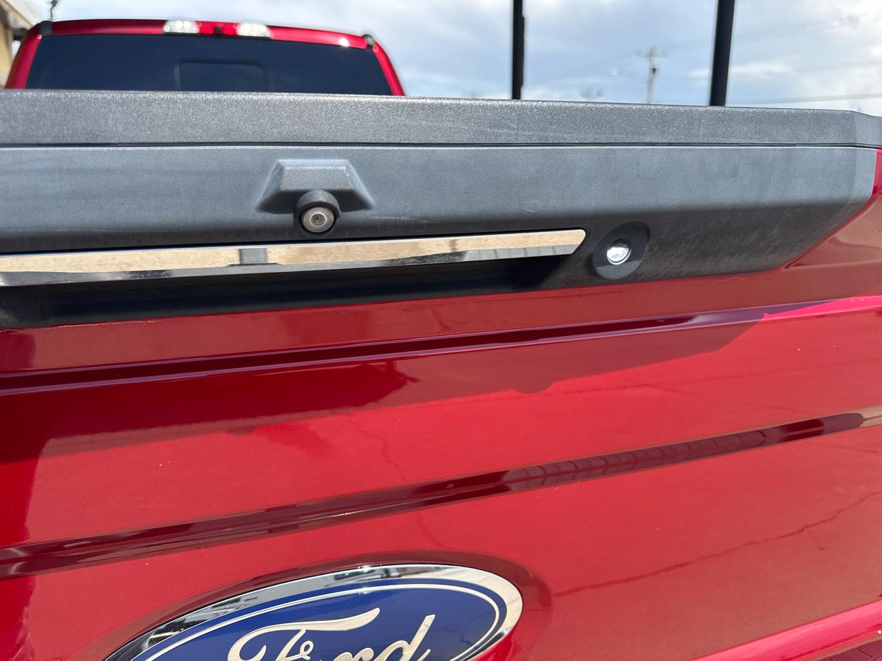Ford 1 Ton Trucks Crew Cab Styleside 168" WB 4WD 2017