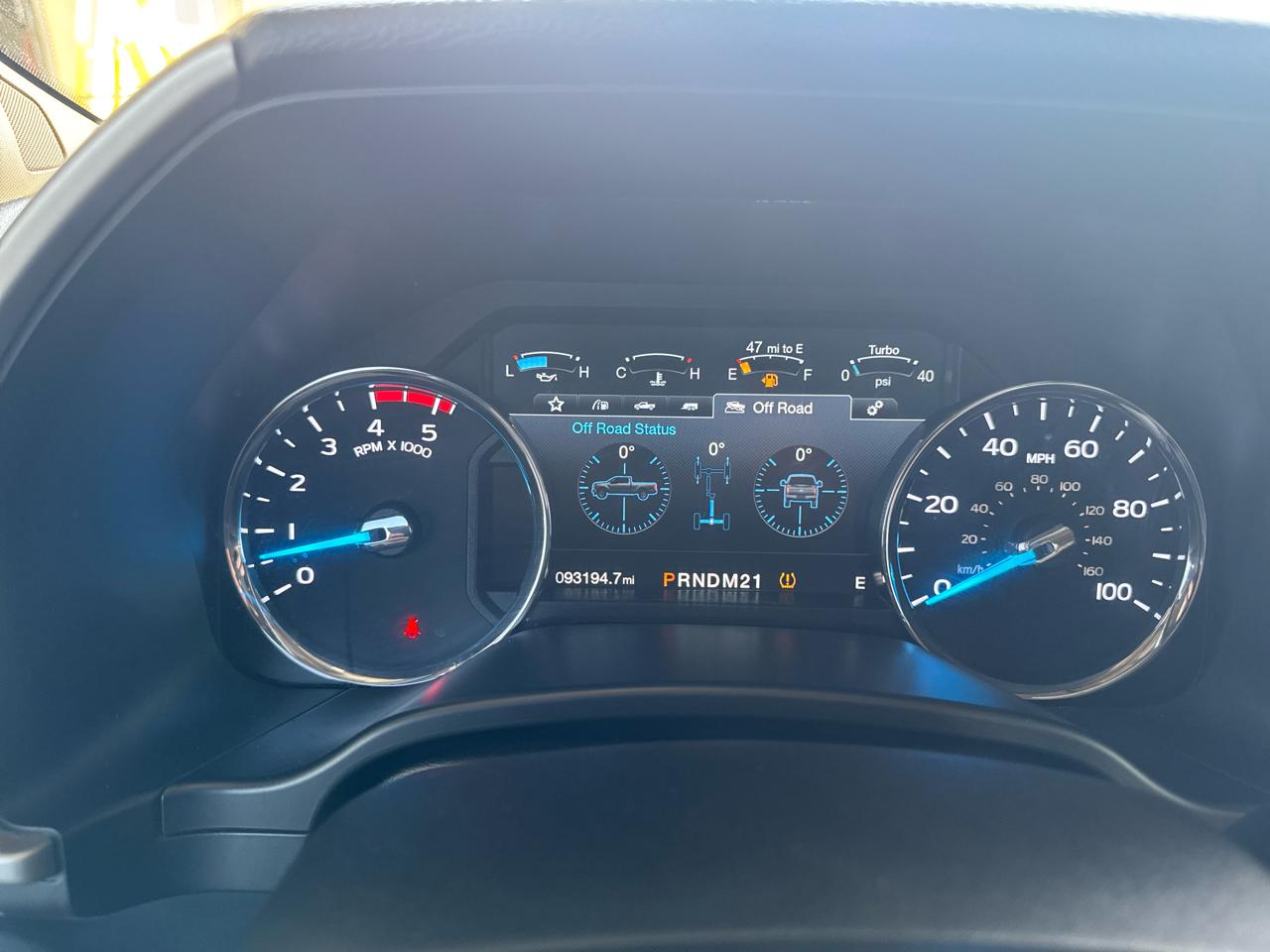 Ford 1 Ton Trucks Crew Cab Styleside 168" WB 4WD 2017