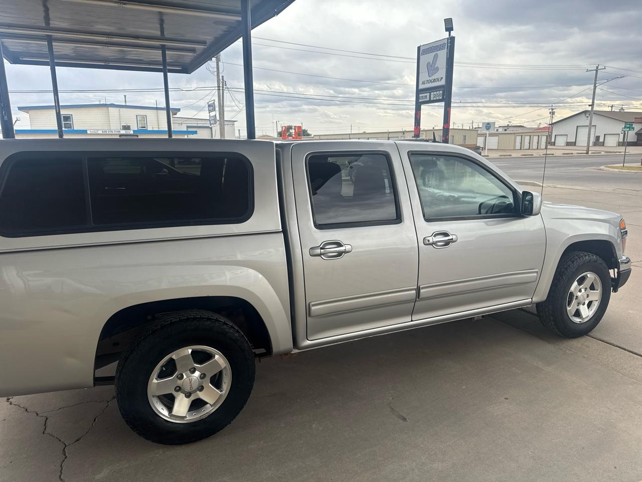 GMC Canyon SLE Crew Cab 2WD 2012