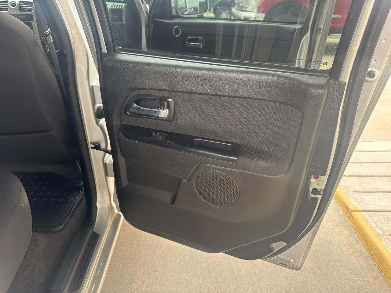 GMC Canyon SLE Crew Cab 2WD 2012