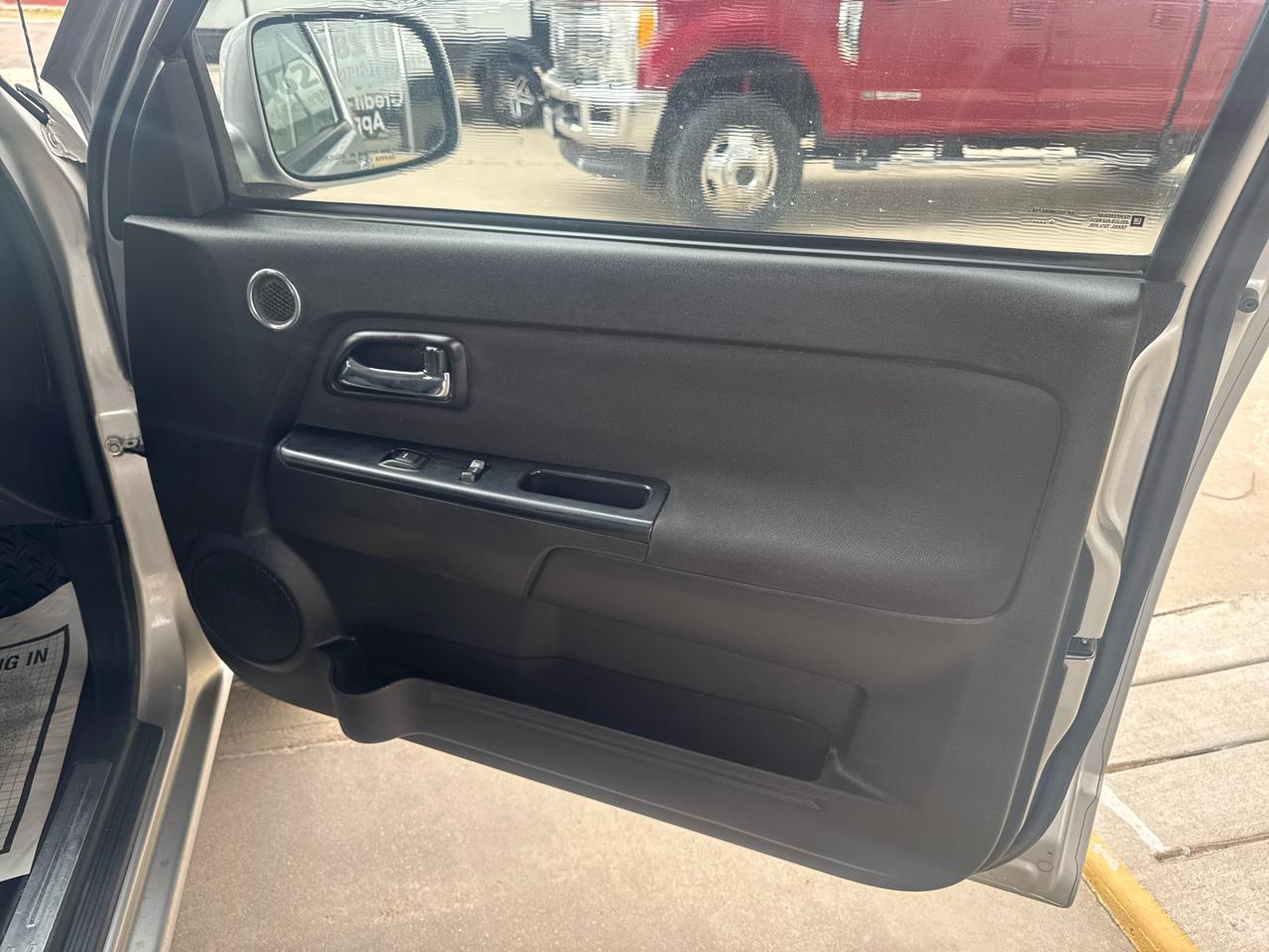 GMC Canyon SLE Crew Cab 2WD 2012