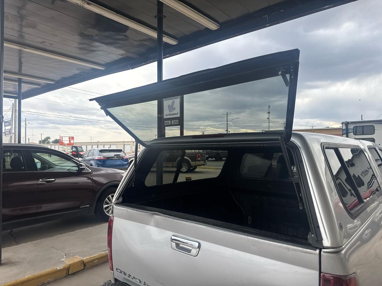 GMC Canyon SLE Crew Cab 2WD 2012
