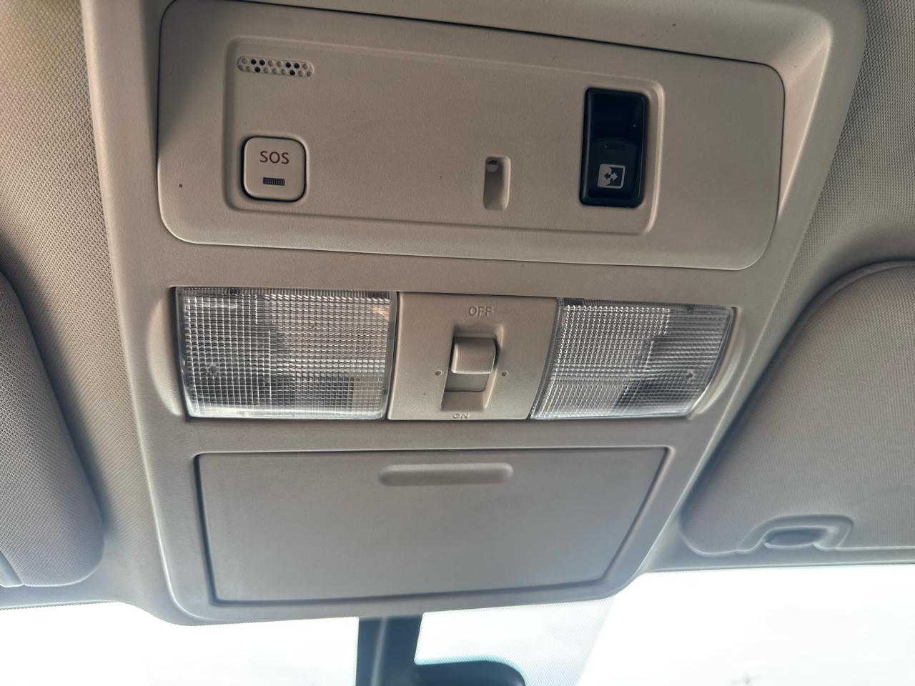 Nissan Titan Platinum Reserve Crew Cab 4WD 2017