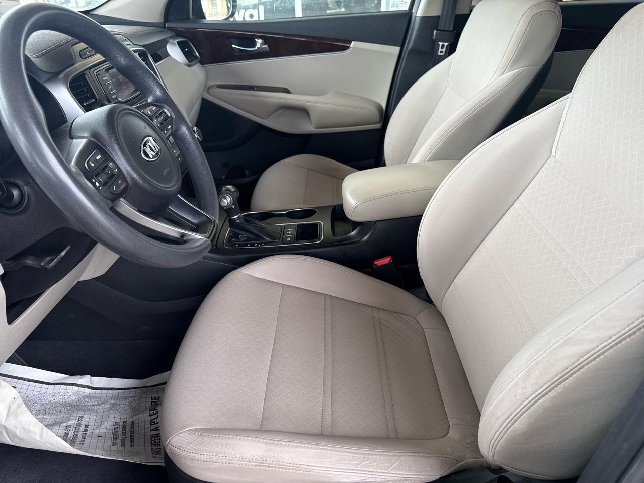 Kia Sorento LX V6 AWD 2016